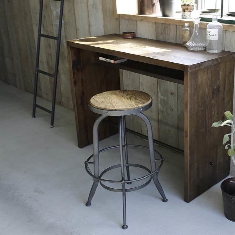 バッカススツール