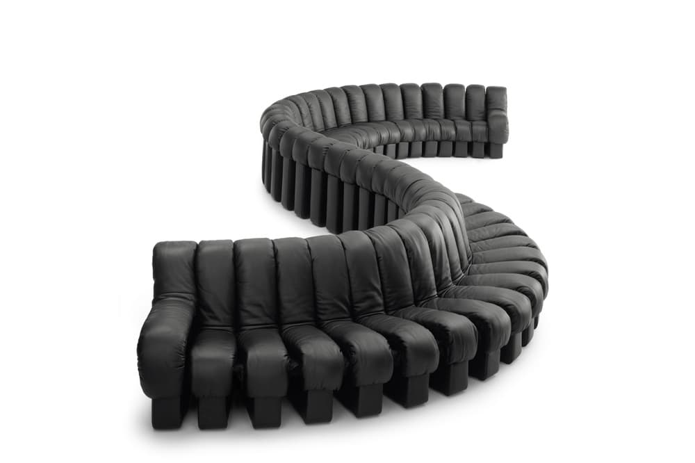 スネークソファ