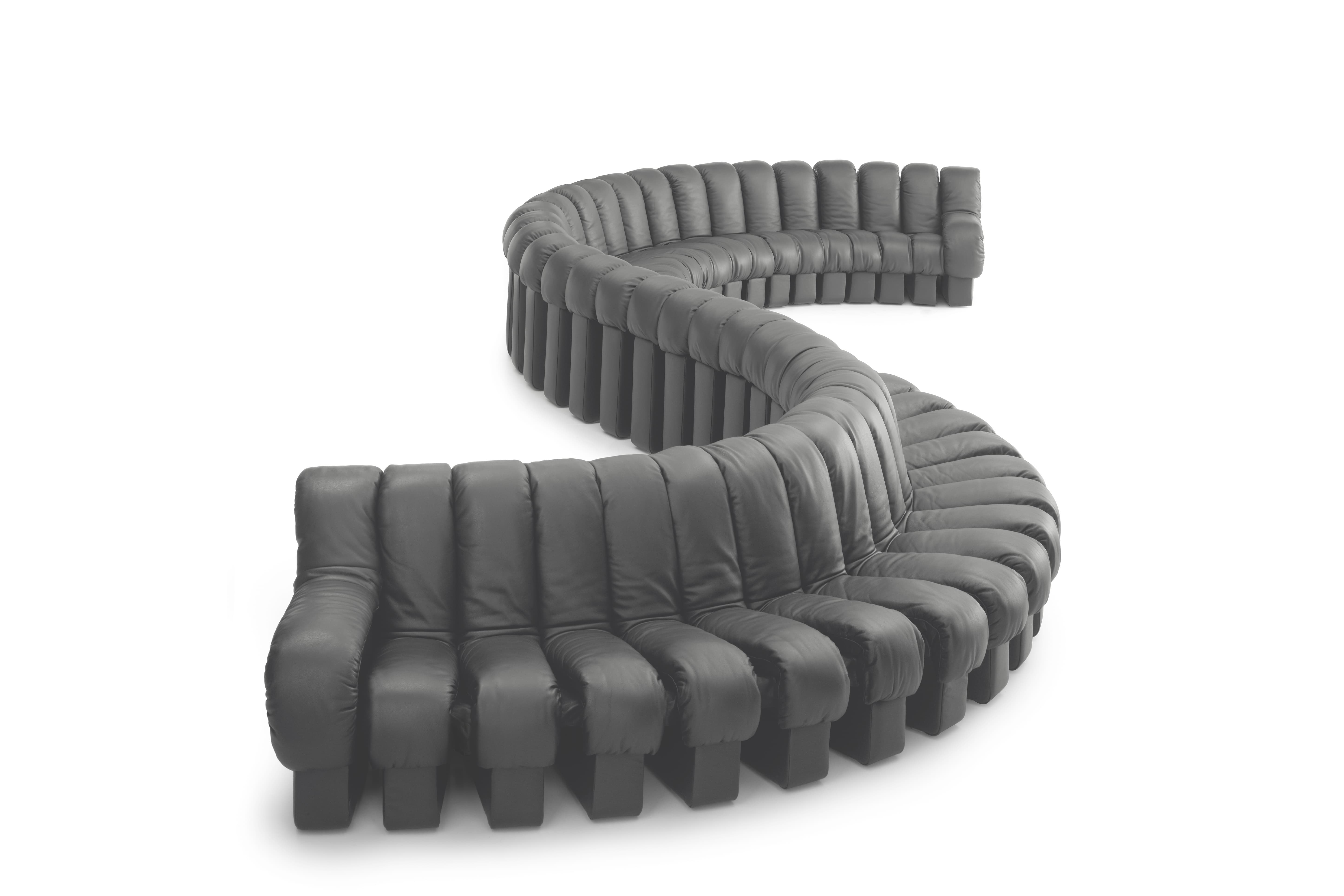 スネークソファ