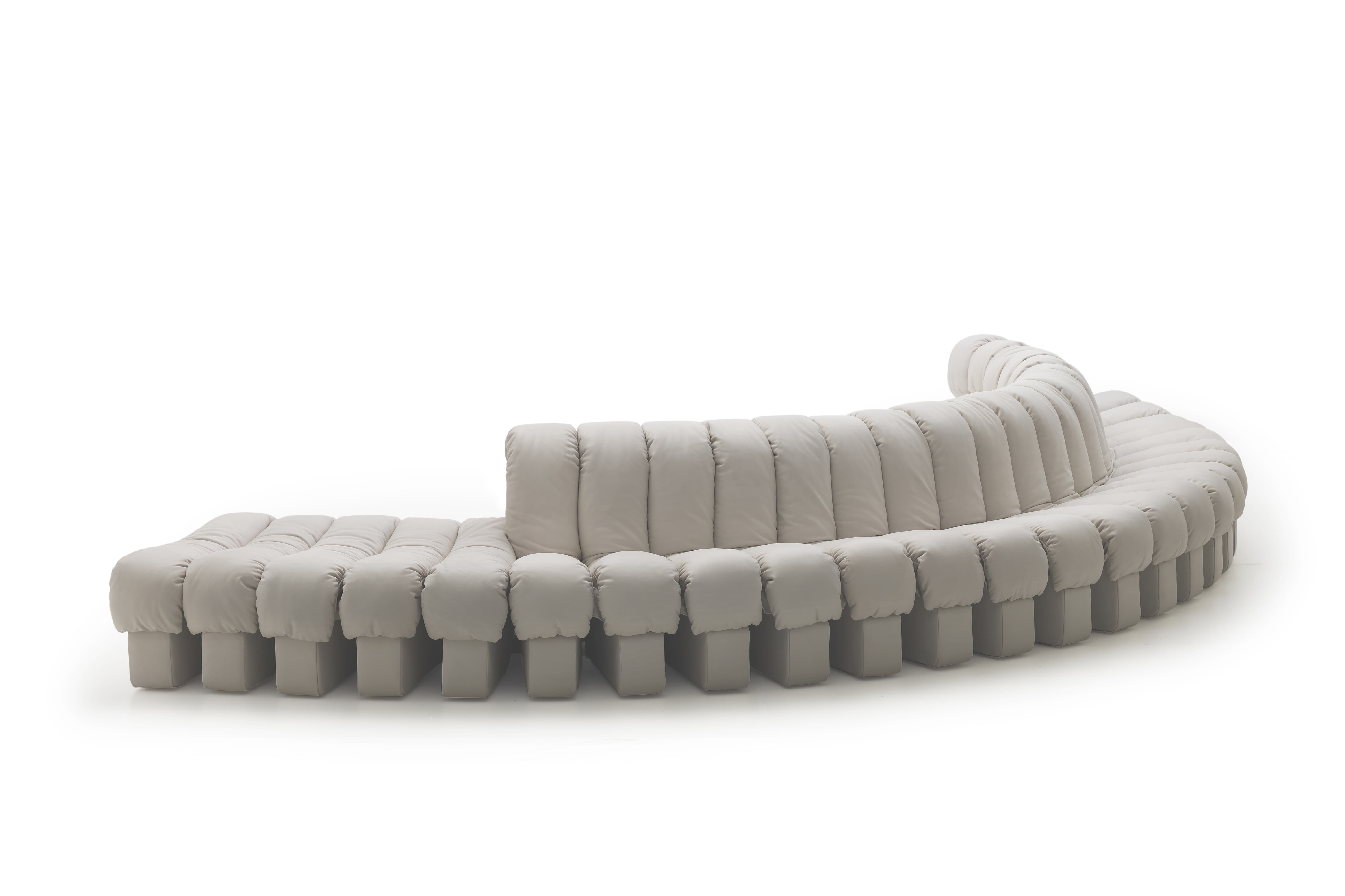 スネークソファ