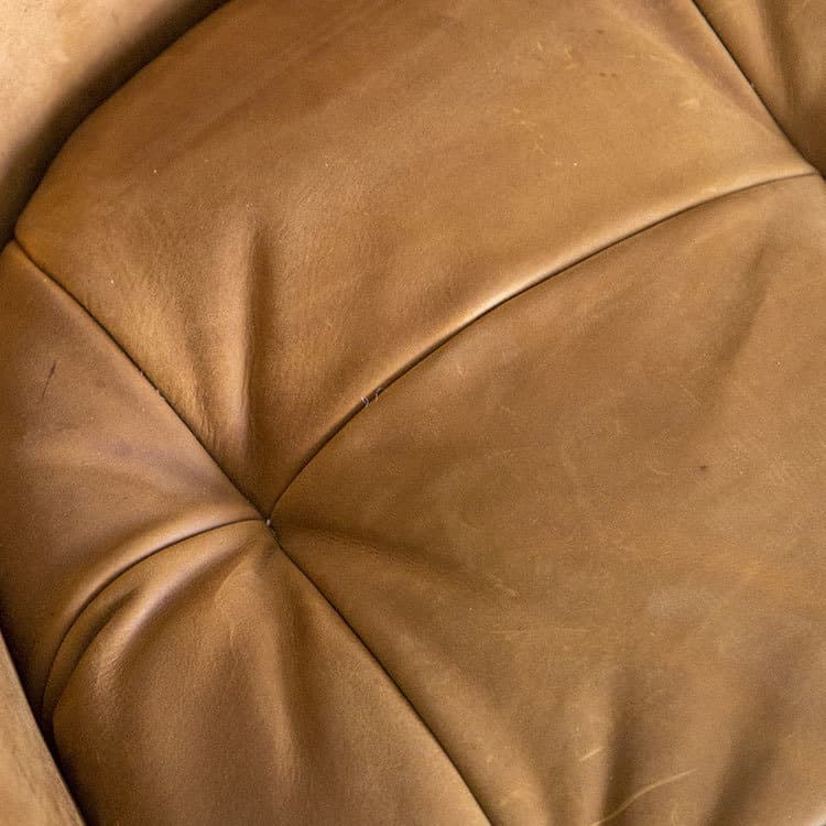 オピアムスツール