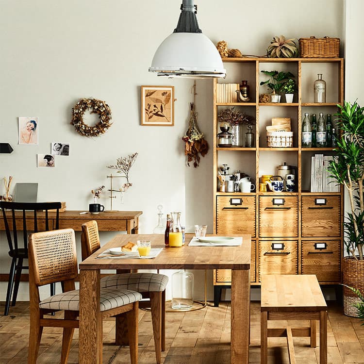 デンダイニングテーブル