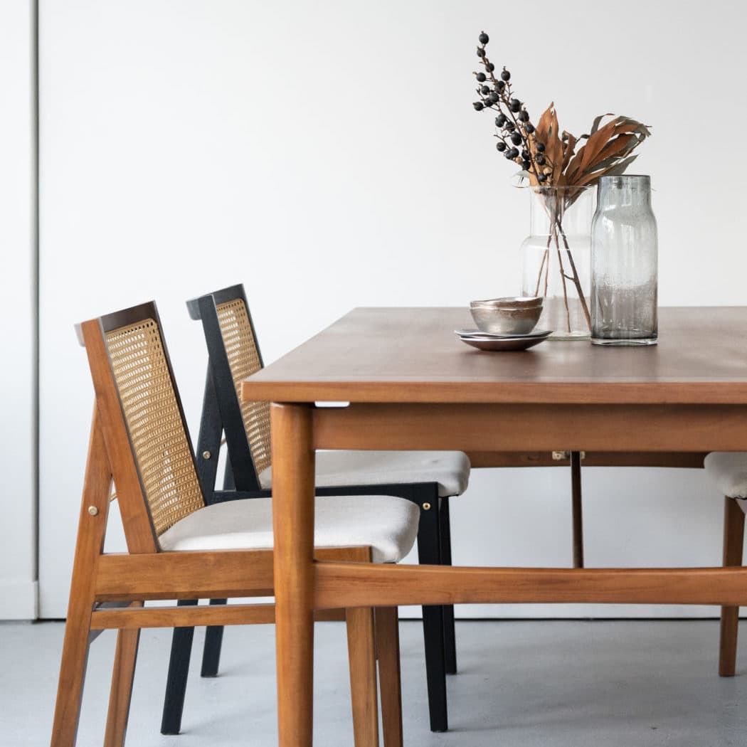 スケイブダイニングテーブル