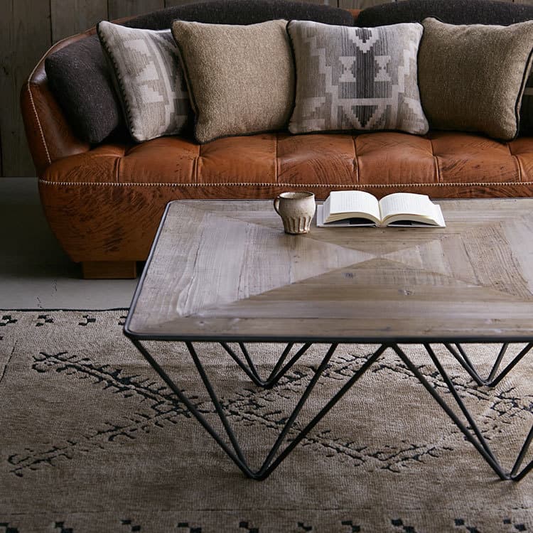 クリスコーヒーテーブル