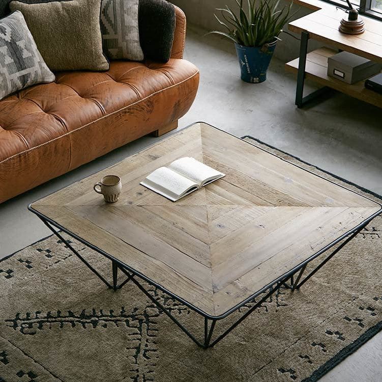 クリスコーヒーテーブル