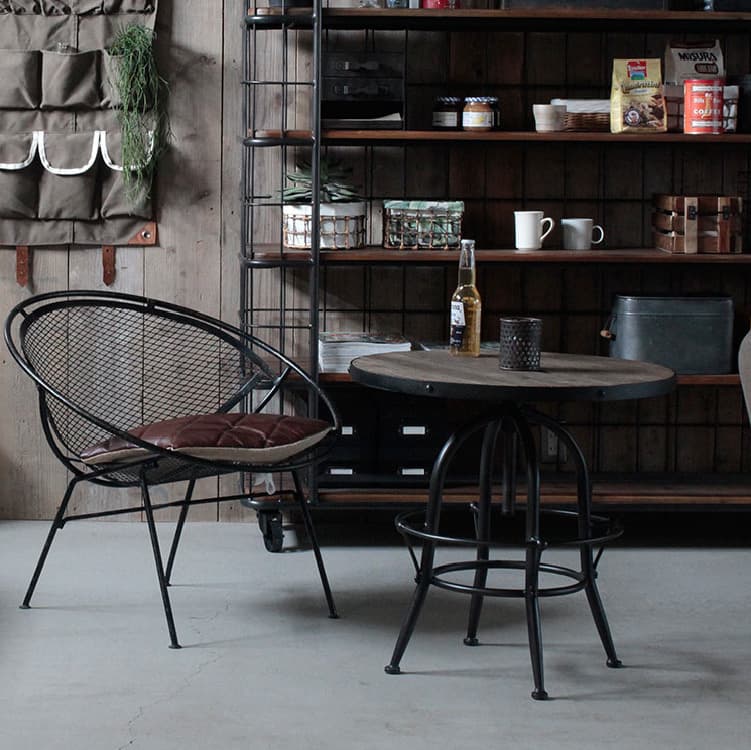 バッカスラウンドテーブル