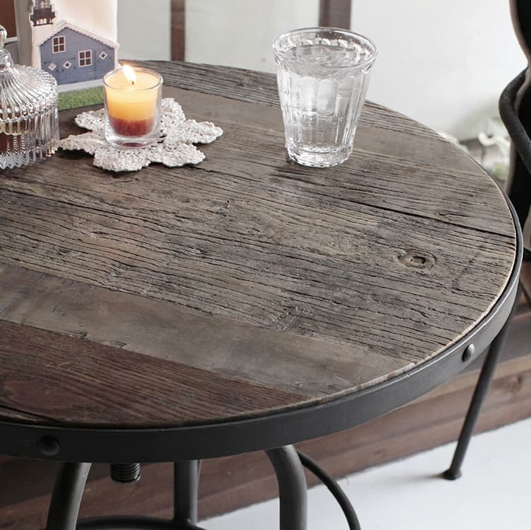 バッカスラウンドテーブル