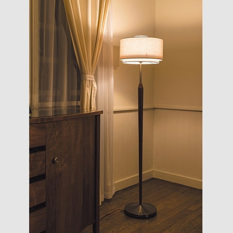 スヴァンテフロアライト