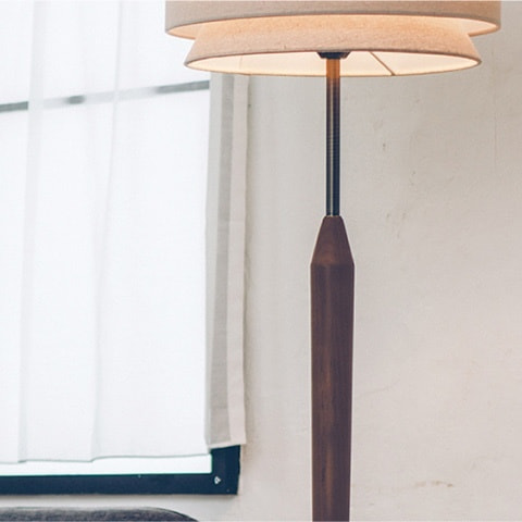 スヴァンテフロアライト