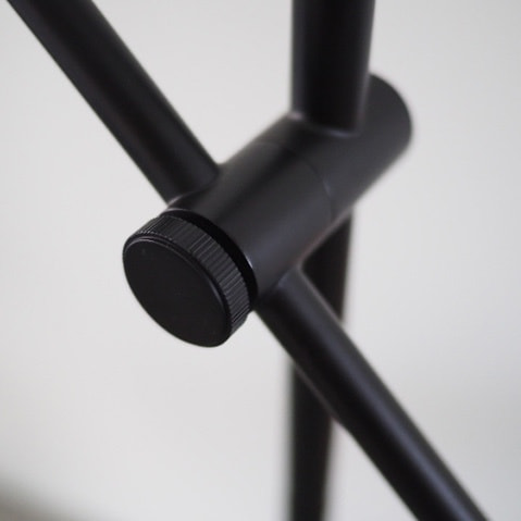 トゥローフロアライト