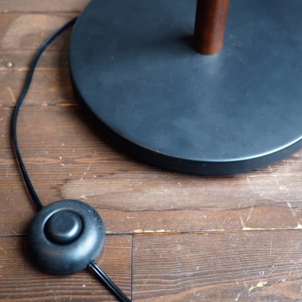 フェリットフロアライト