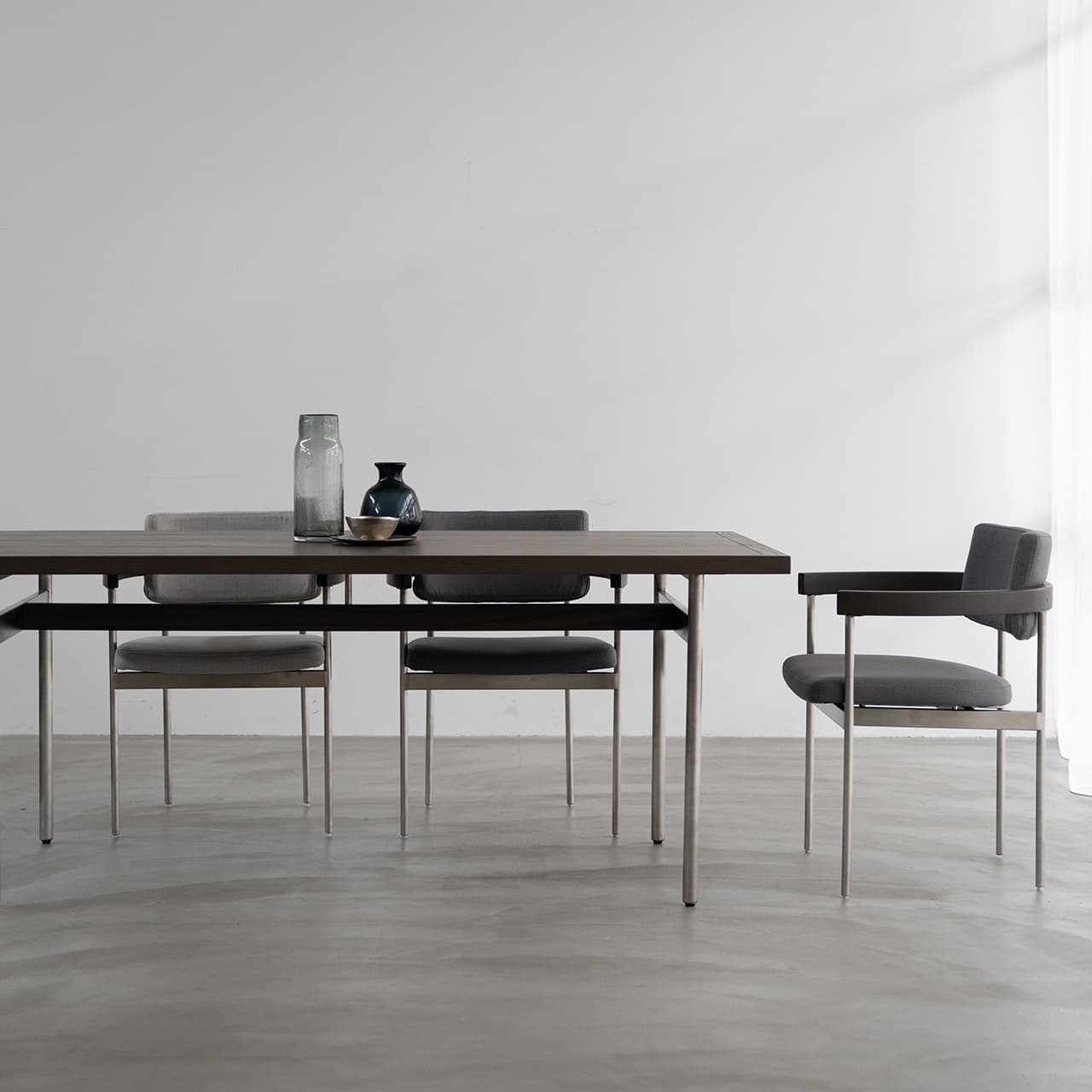 キストダイニングテーブル